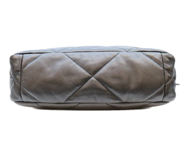 Chanel Black Lamb 19 Small Shoulder — view 5