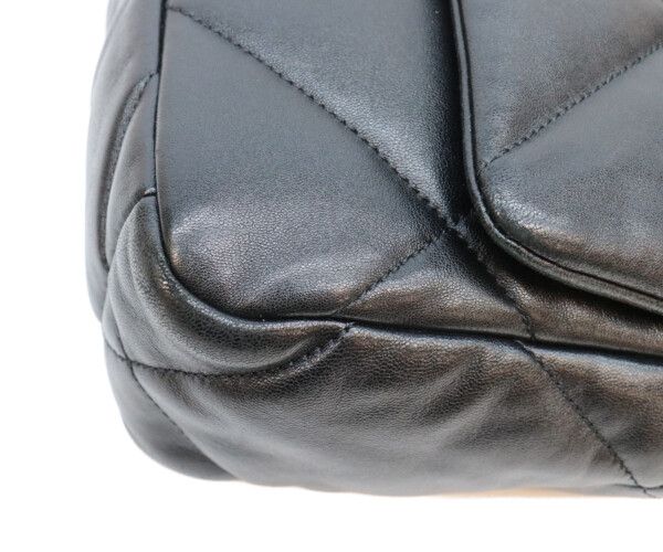 Chanel Black Lamb 19 Small Shoulder — view 7