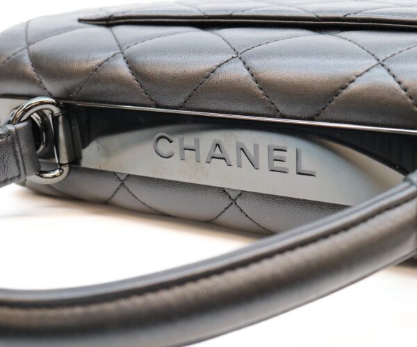 Chanel Black Lamb So Trendy CC Small Shoulder — view 8