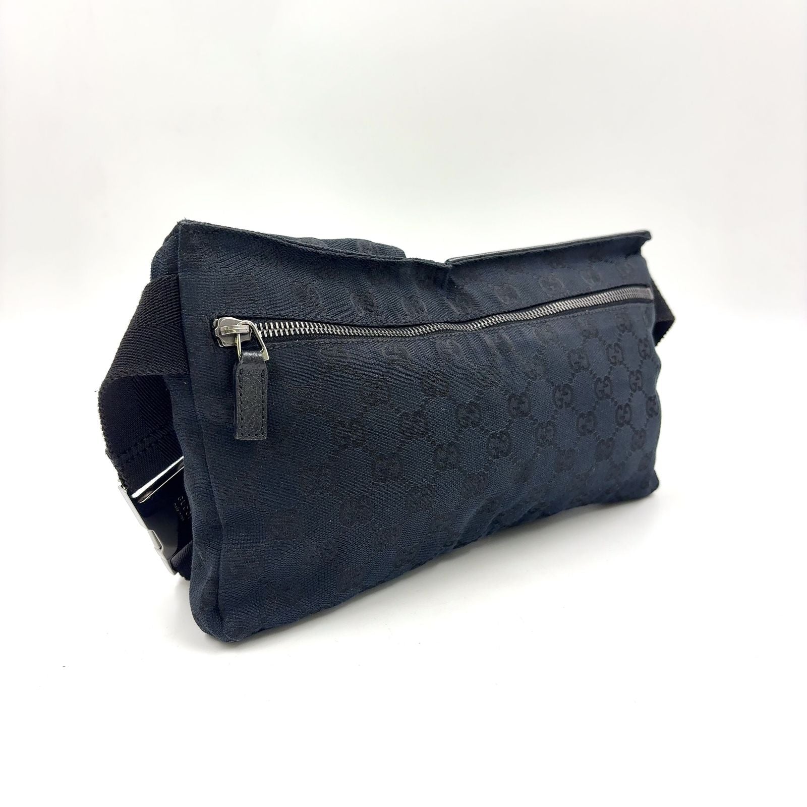 Gucci GG Canvas Leather Black Belt Bag Silver — view 2