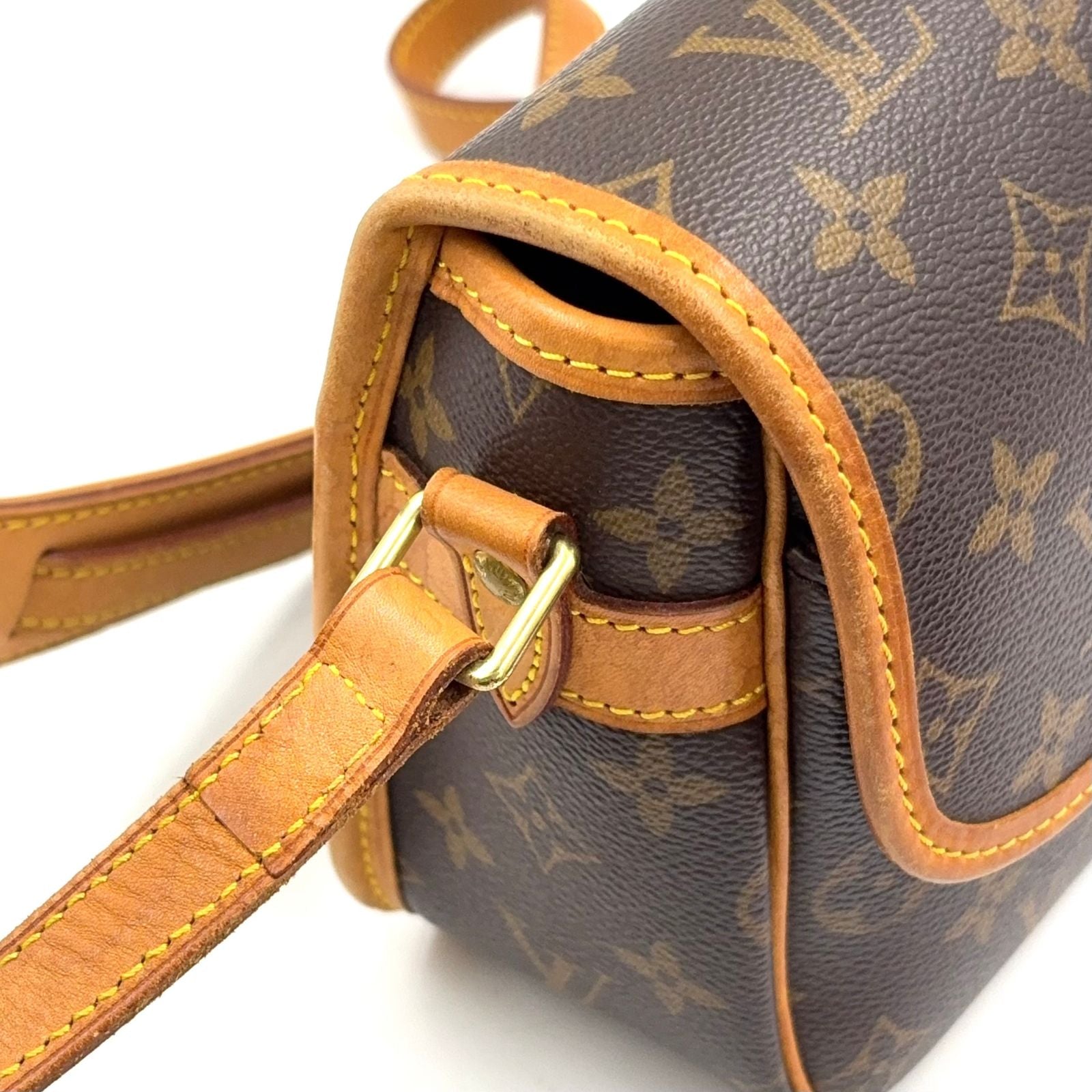 Louis Vuitton Sologne Monogram Leather Brown Light Shoulder Bag Gold — view 8