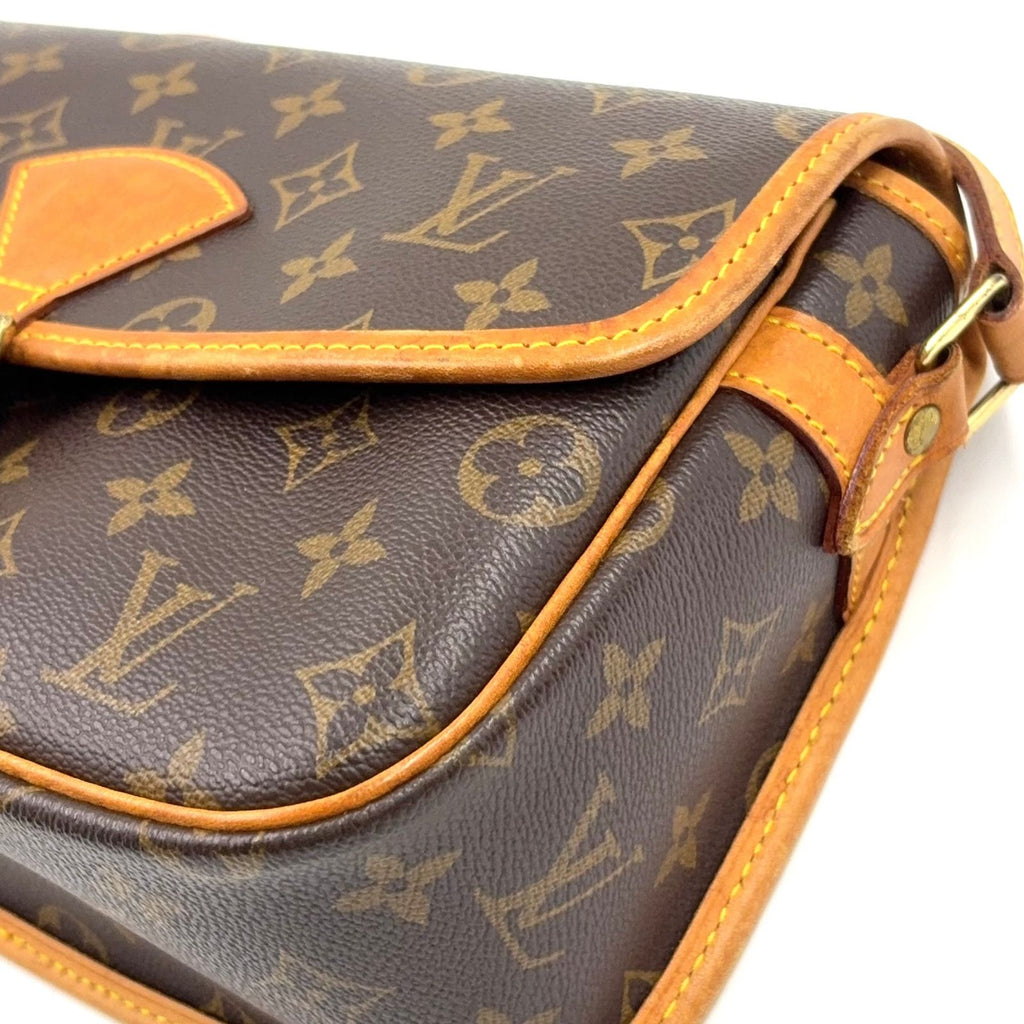 Louis Vuitton Sologne Monogram Leather Brown Light Shoulder Bag Gold — view 5