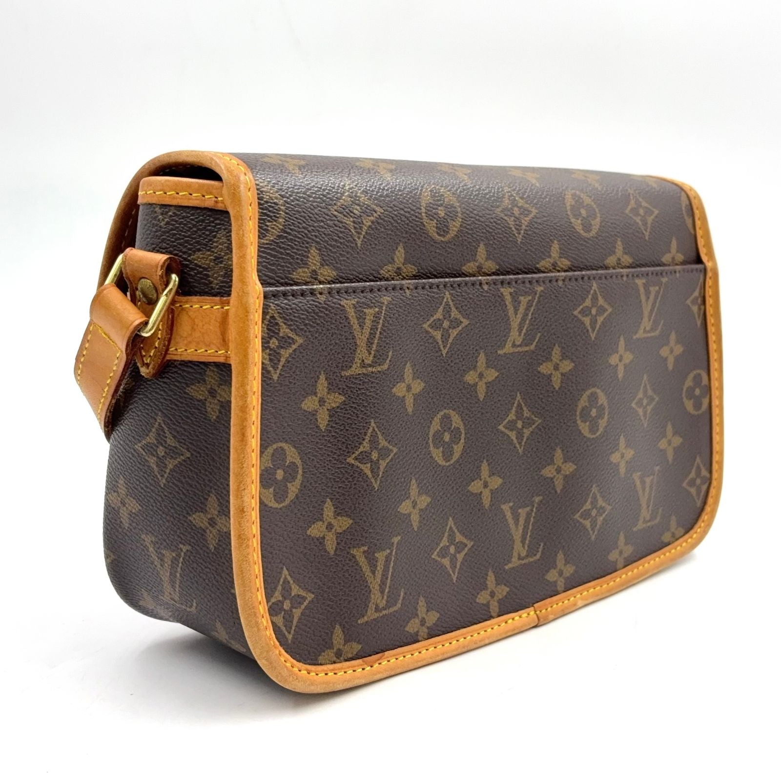 Louis Vuitton Sologne Monogram Leather Brown Light Shoulder Bag Gold — view 2