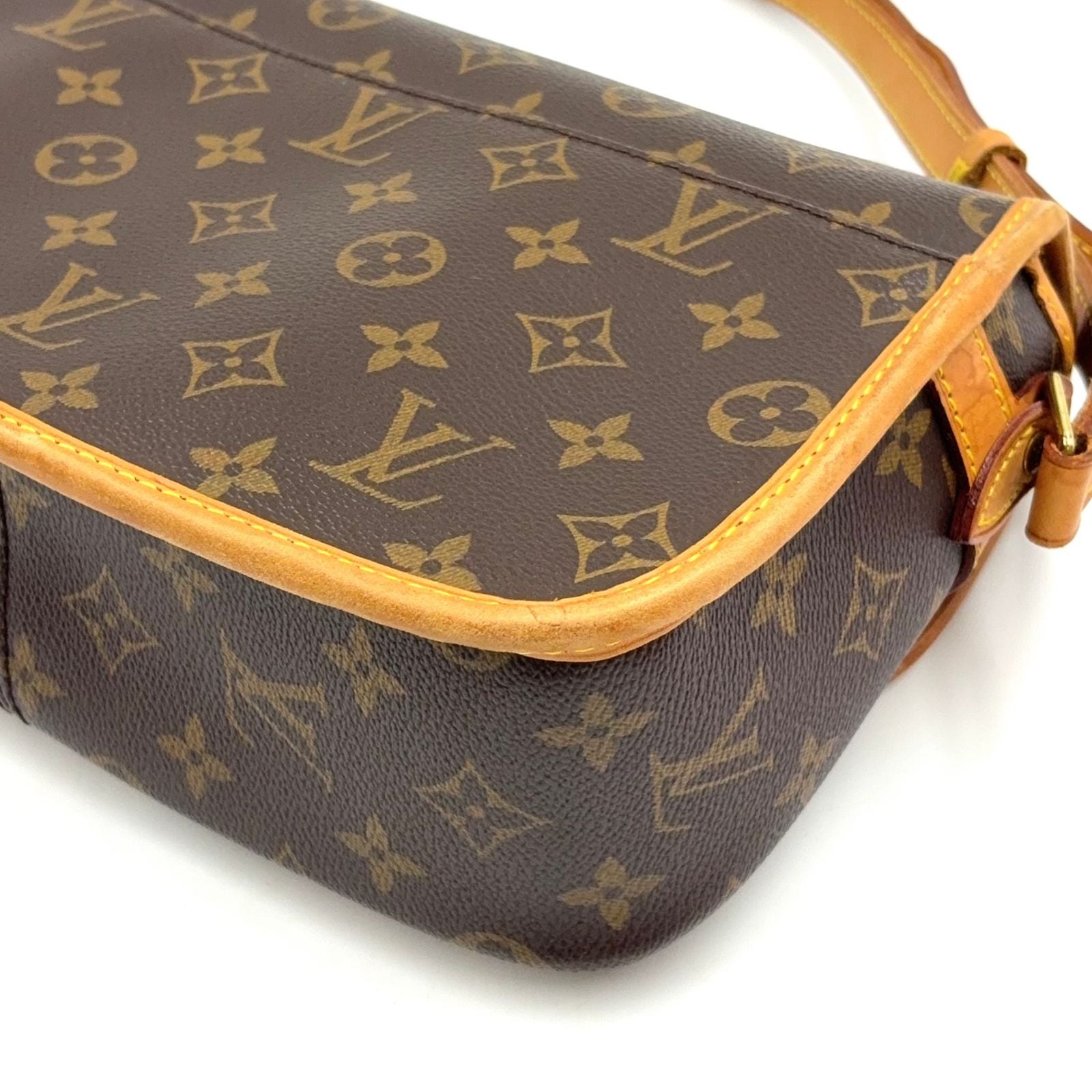 Louis Vuitton Sologne Monogram Leather Brown Light Shoulder Bag Gold — view 6
