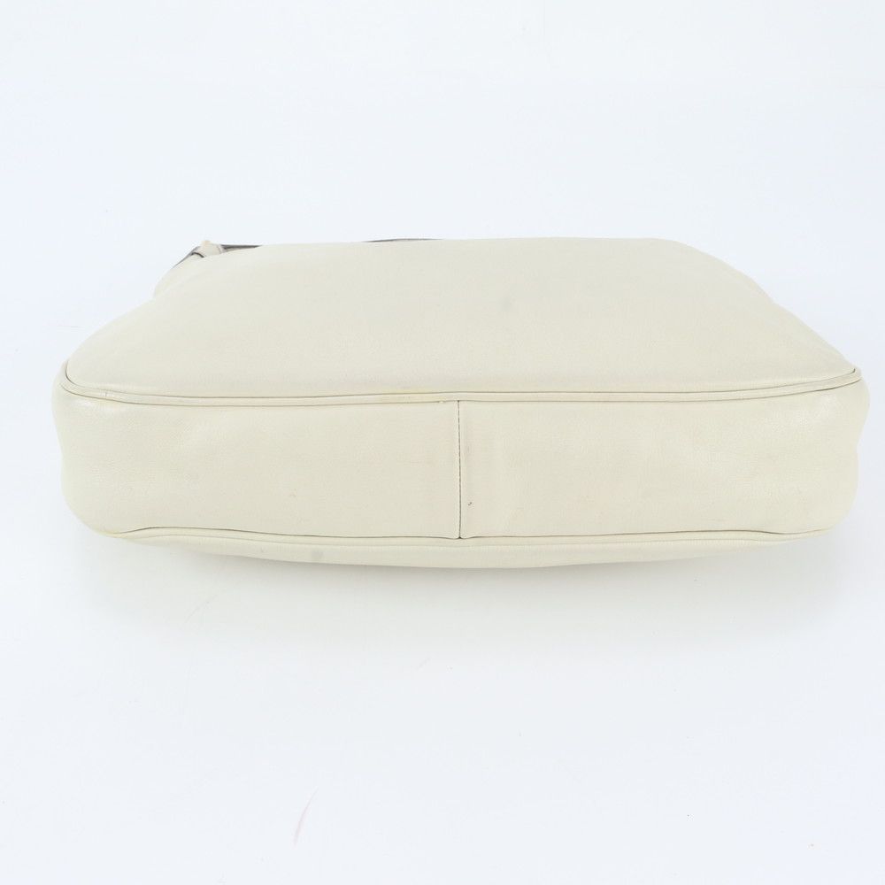 Gucci Hobo Leather Shoulder Bag Hand — view 5