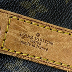 Louis Vuitton Boston Bag Monogram Keepall Bandouliere 50 — view 9