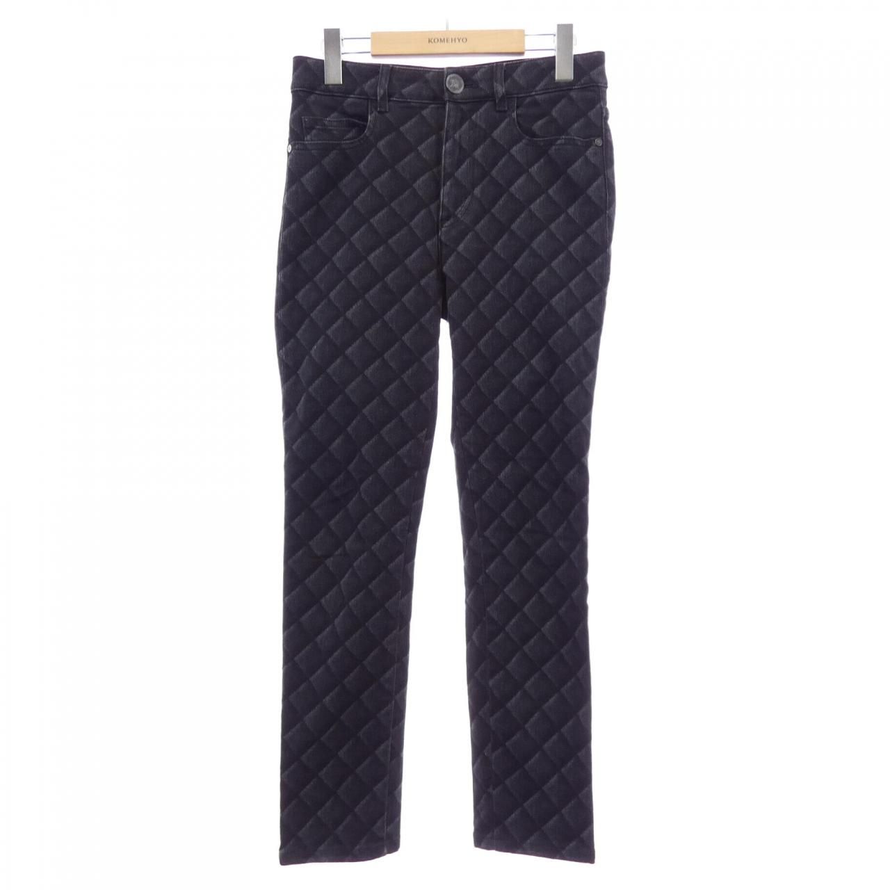Chanel Jeans Black