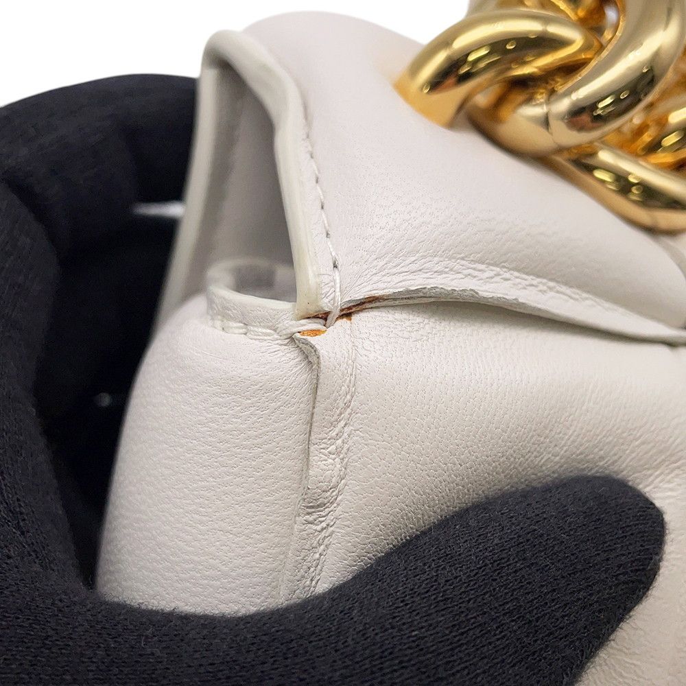 Bottega Veneta Chain Shoulder Bag Cassette Leather White — view 9