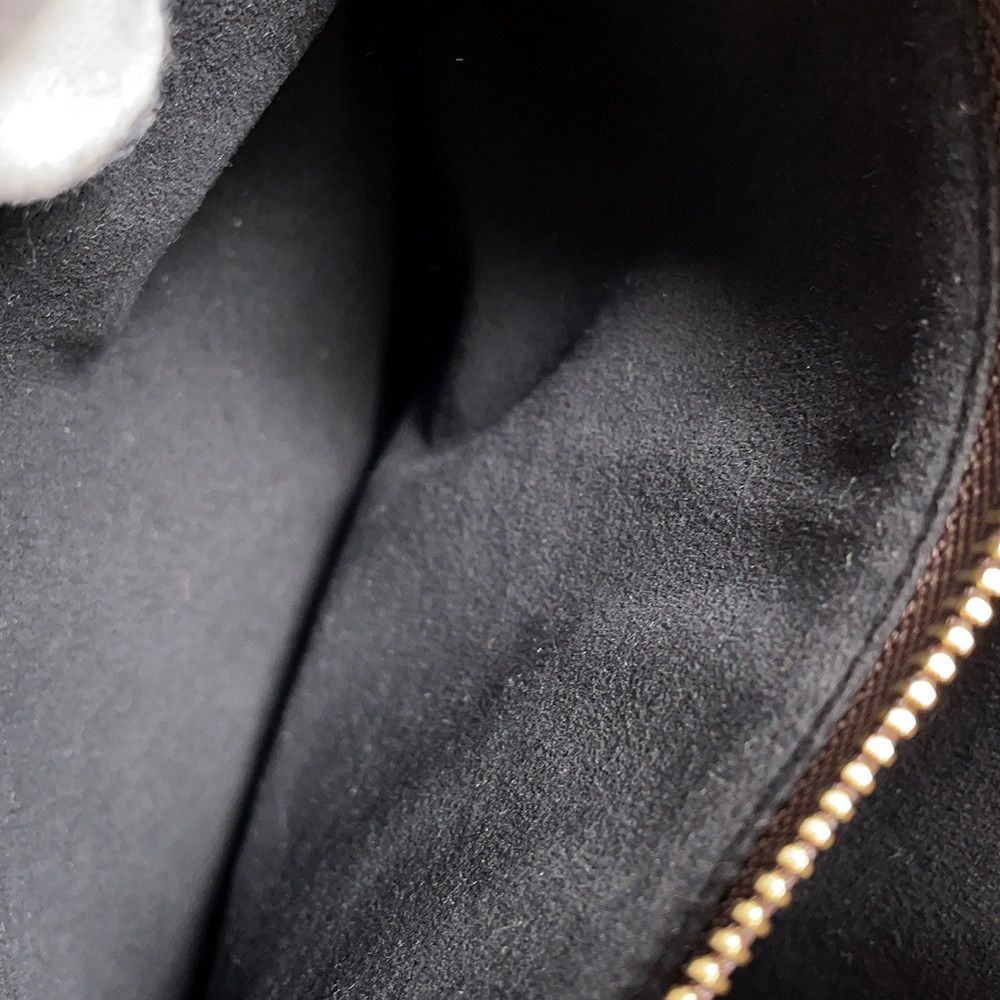 Louis Vuitton Monogram Montaigne MM 2-Way Shoulder — view 9