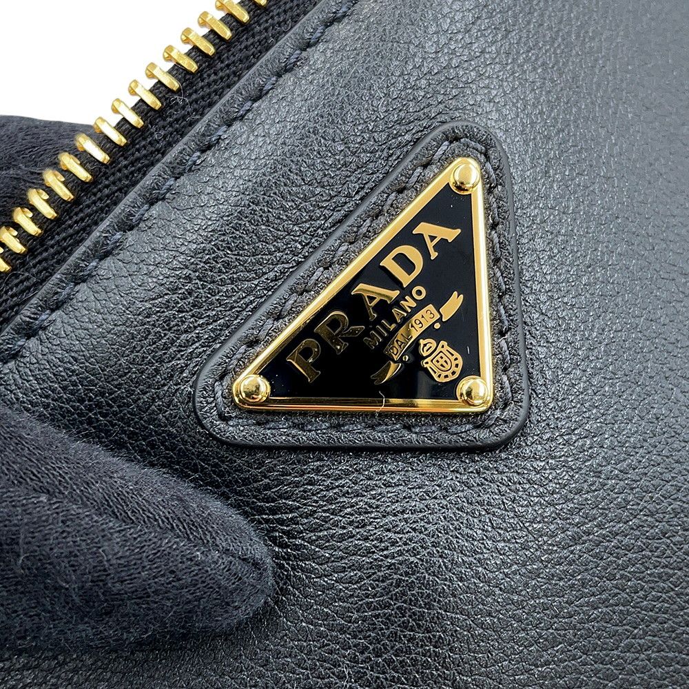 Prada Shoulder Bag Triangle Logo Leather Black — view 8