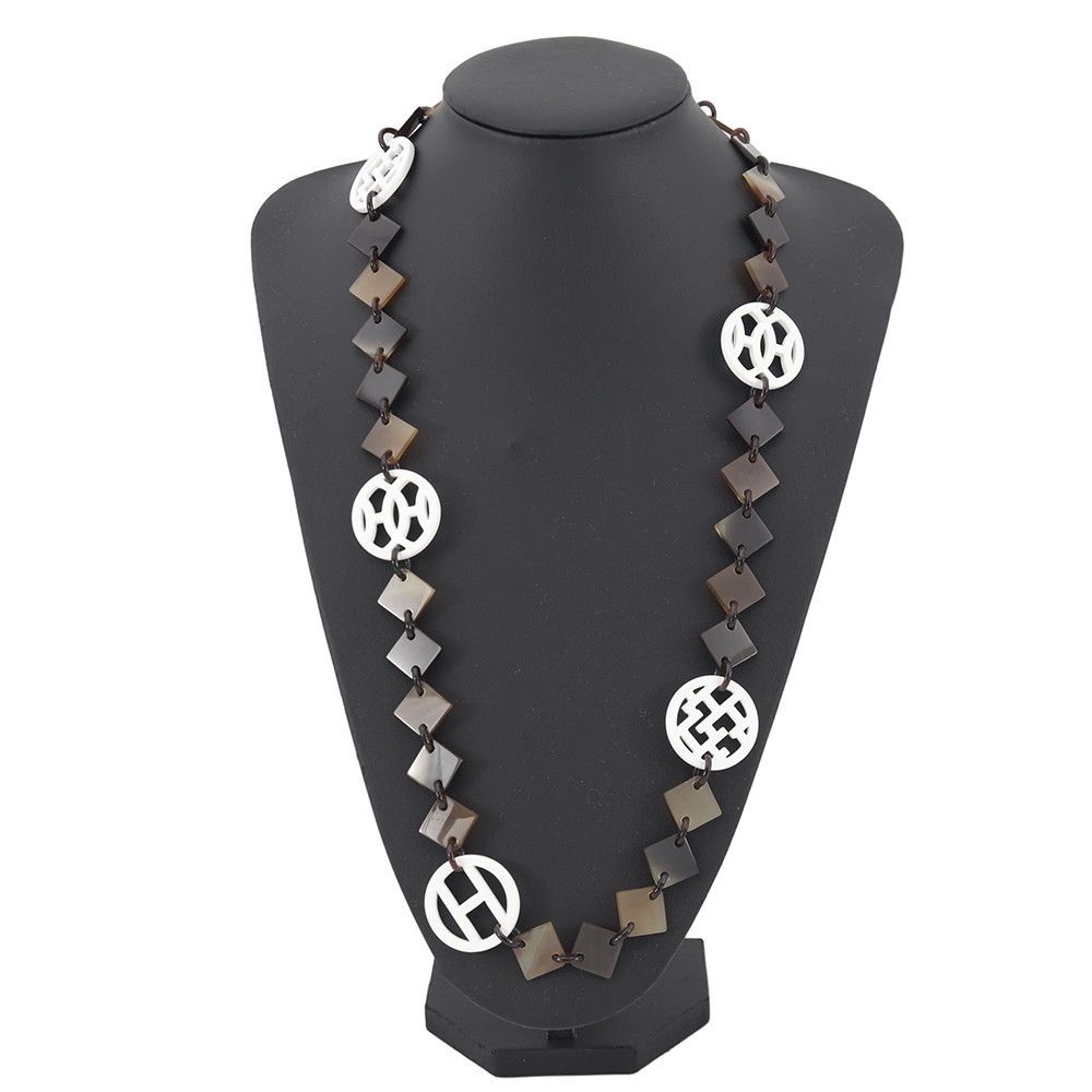Hermes Necklace Ava Brown White Buffalo Horn Lacquer — view 4