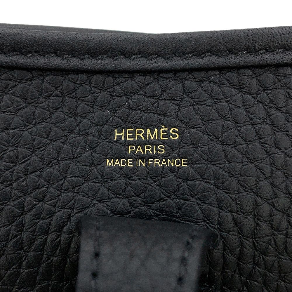 Hermes Shoulder Bag Evelyne 3 23 Black Gold Taurillon Clemence — view 5