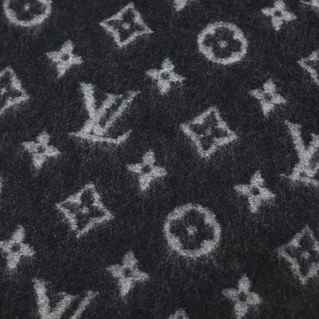 Louis Vuitton Monogram Logo Embroidery LV Bead Decoration Cashmere Fringe Shawl — view 4