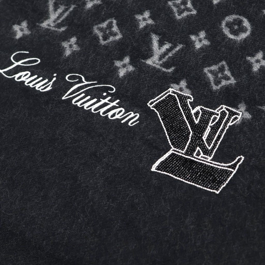 Louis Vuitton Monogram Logo Embroidery LV Bead Decoration Cashmere Fringe Shawl — view 3