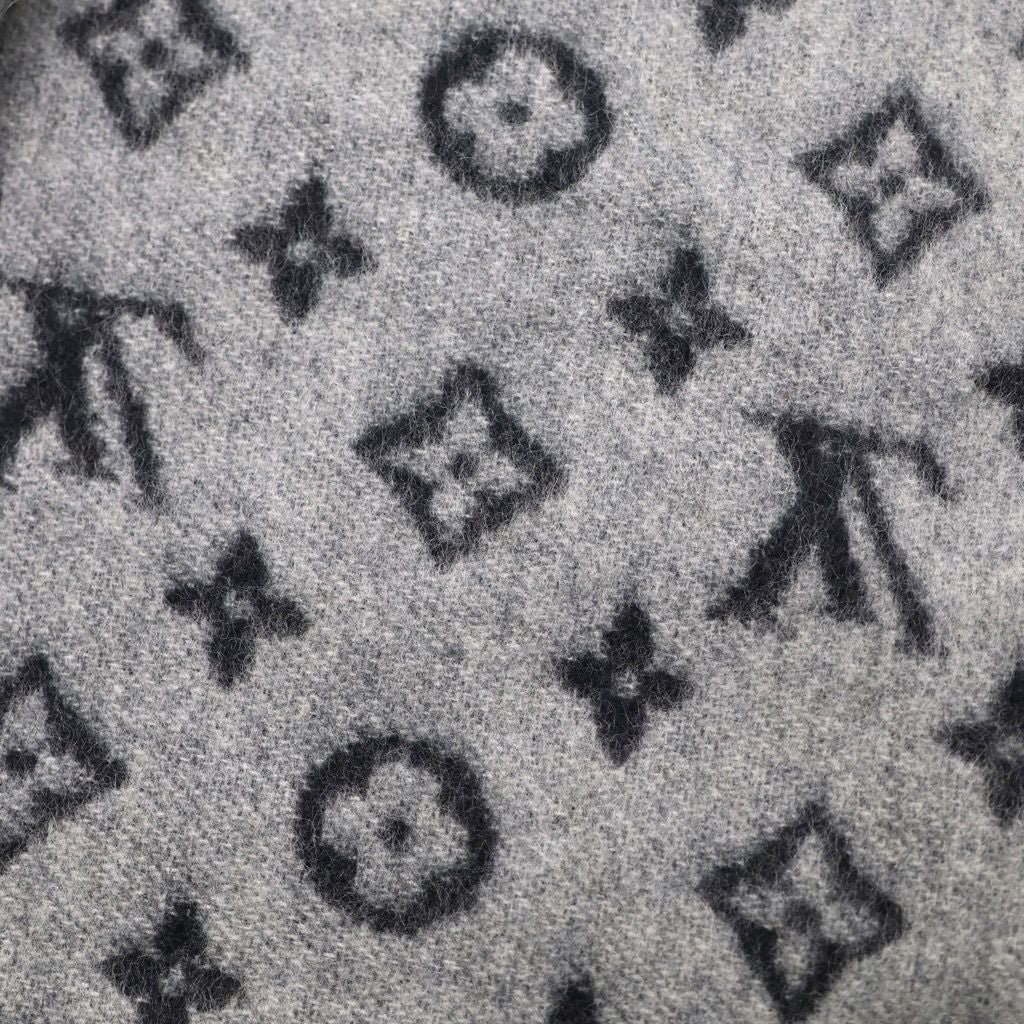 Louis Vuitton Monogram Logo Embroidery LV Bead Decoration Cashmere Fringe Shawl — view 5