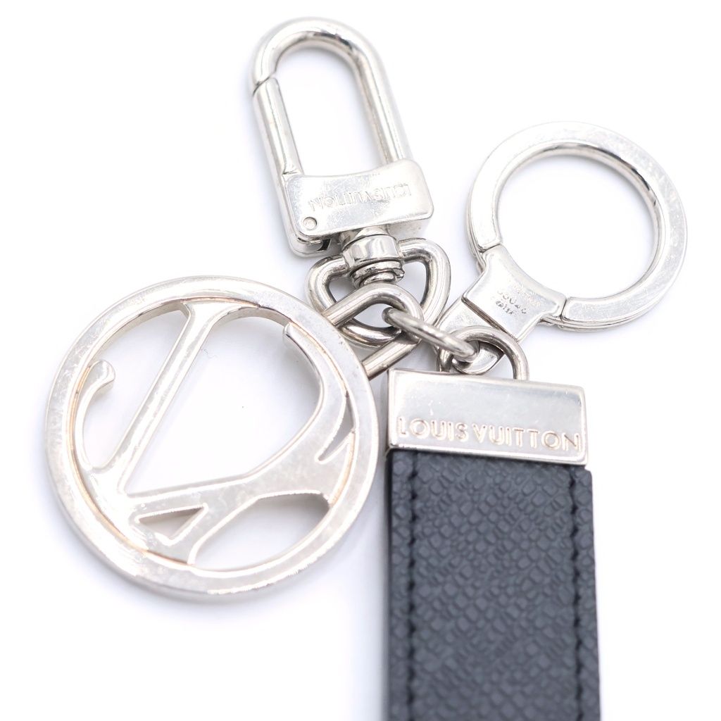 Louis Vuitton Taiga Porte Cles LV Club Key Ring Key Holder Bag Charm Black — view 5