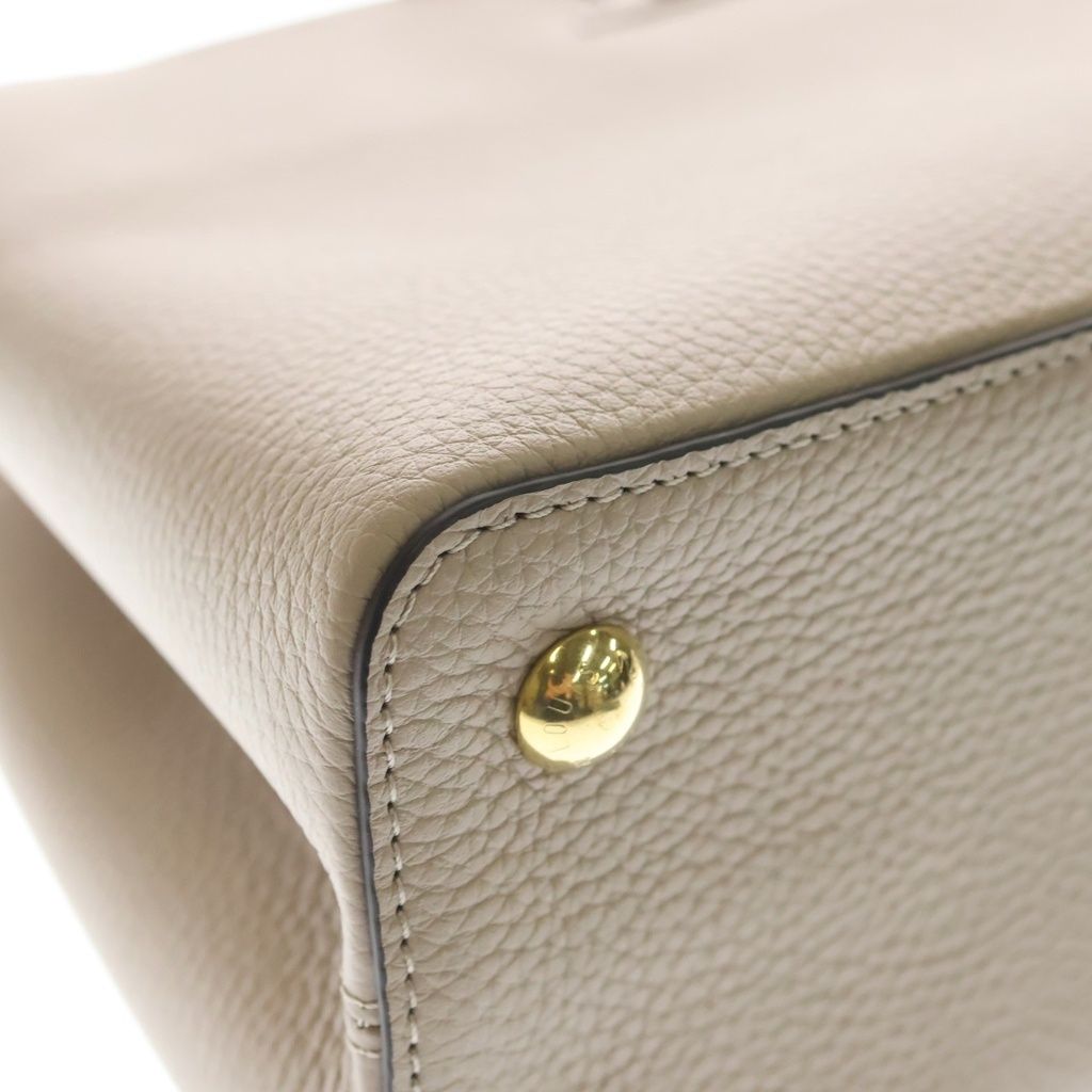 Louis Vuitton Capucines MM Galle Taurillon Leather Gold 2-Way Shoulder Bag Beige