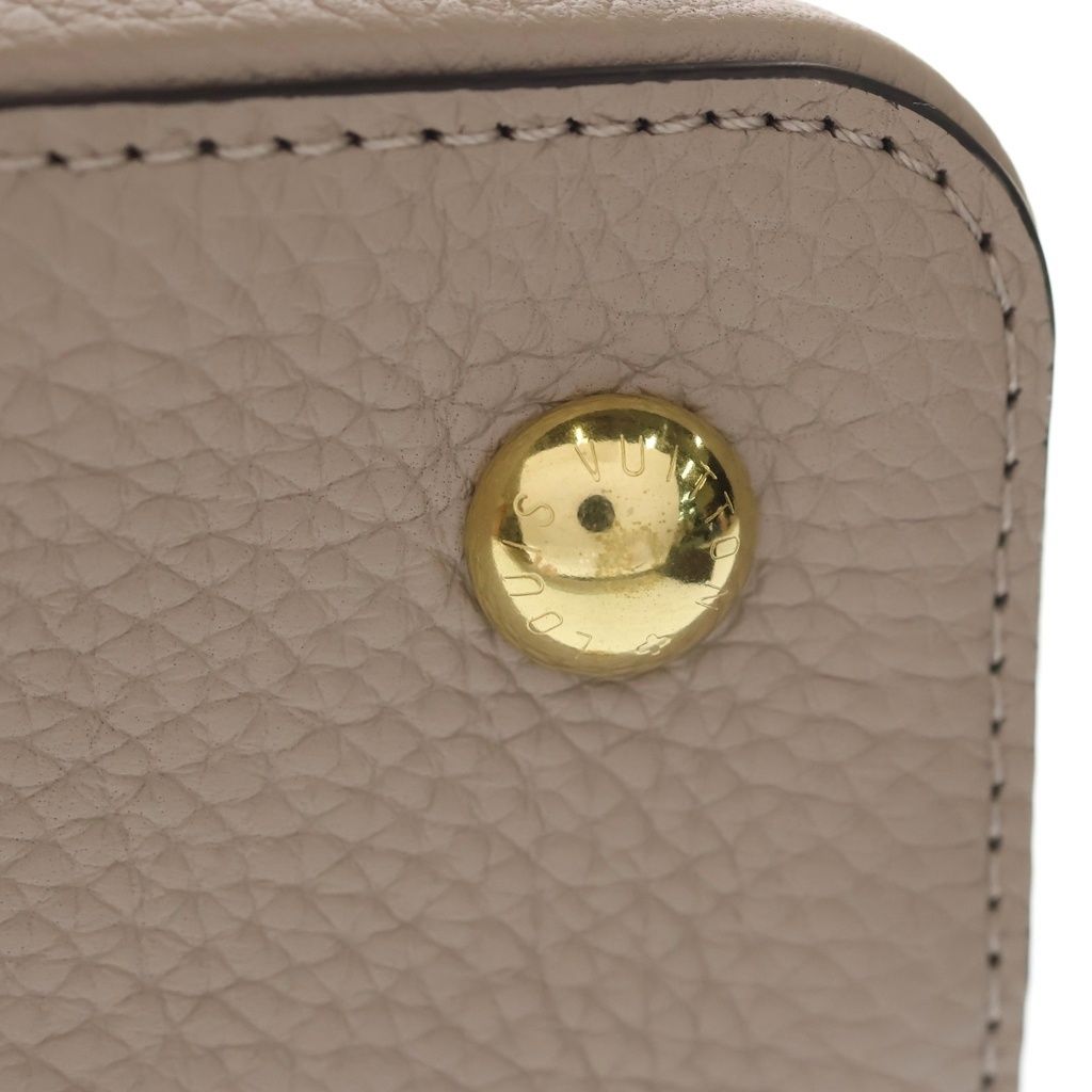 Louis Vuitton Capucines MM Galle Taurillon Leather Gold 2-Way Shoulder Bag Beige