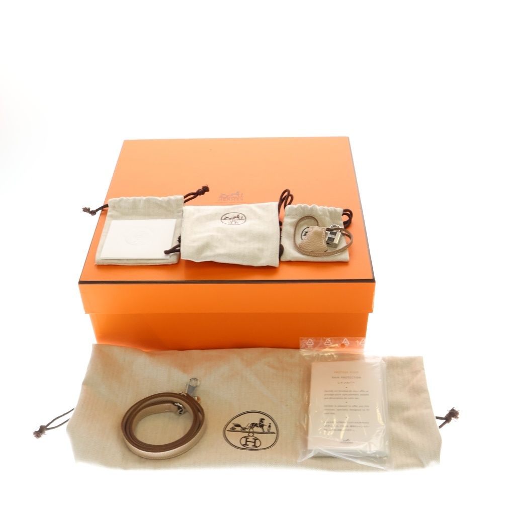 Hermes Bolide 31 Taurillon Clemence Shoulder Bag Argil Silver Ivory — view 8