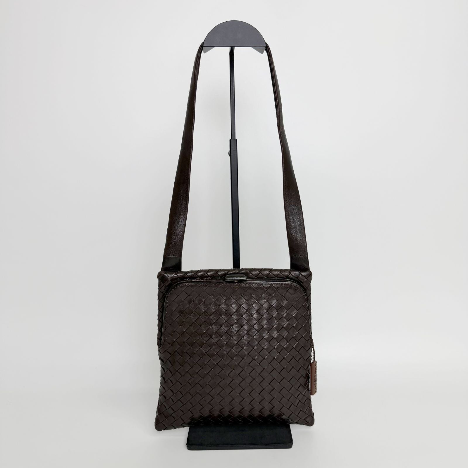 Bottega Veneta Intrecciato Shoulder Bag Leather Dark Brown Vintage — view 2