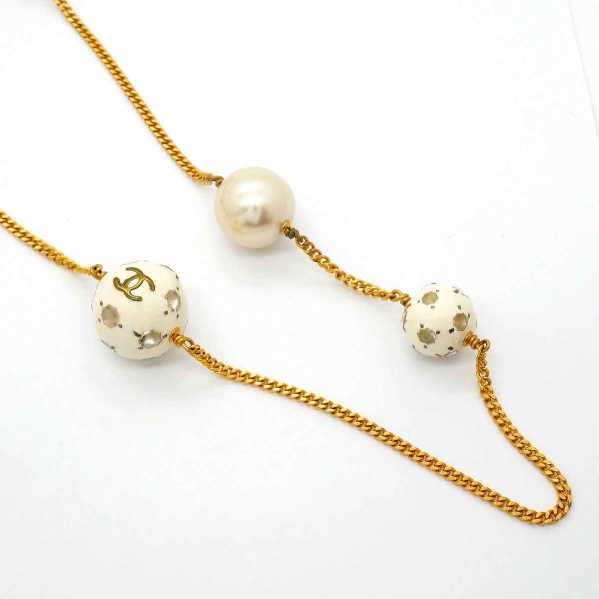 Chanel Necklace Vintage CC Logo Soccer Ball Motif Gold Plated Faux Pearl White — view 2