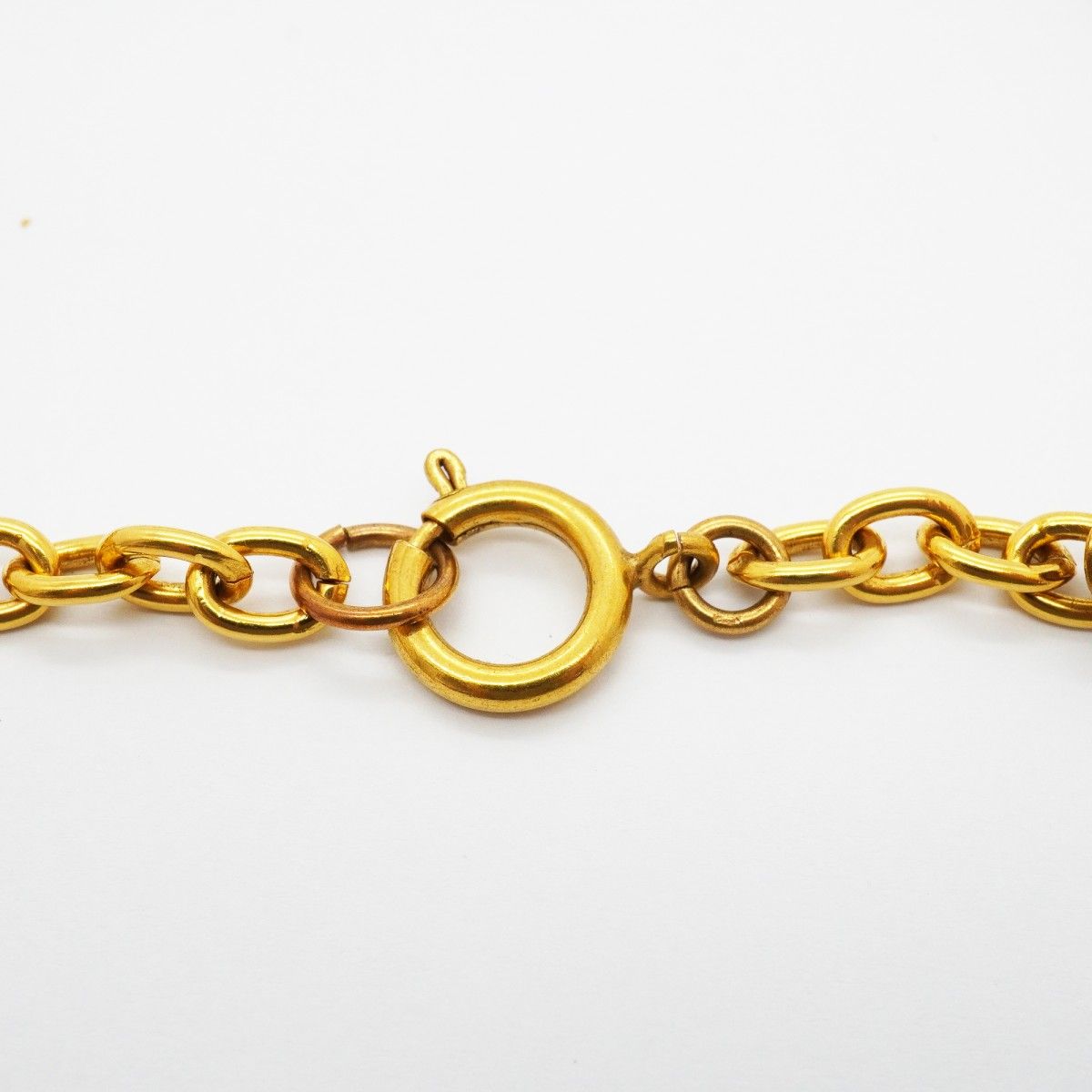 Chanel Necklace Vintage CC Logo Gold Plated — view 4