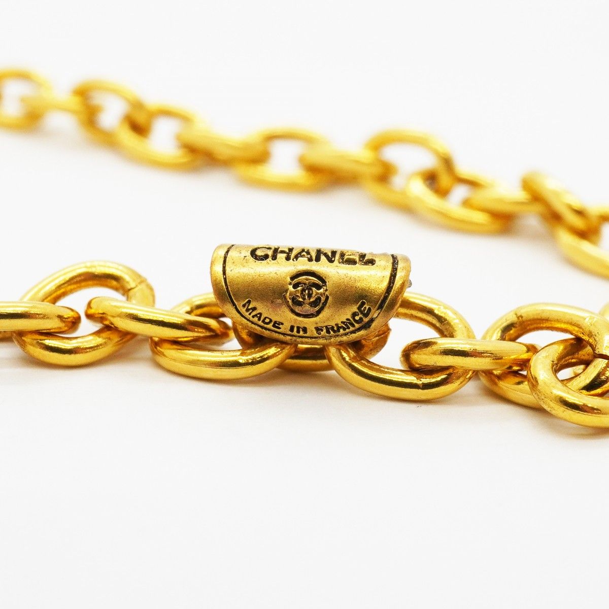 Chanel Necklace Vintage CC Logo Gold Plated — view 6