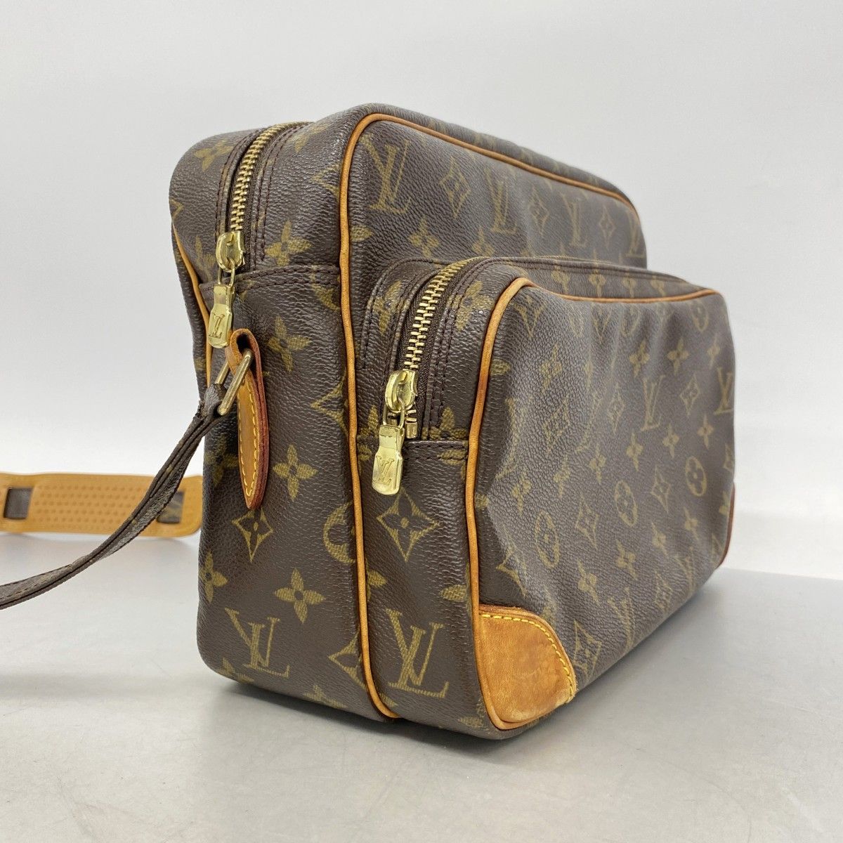 Louis Vuitton Shoulder Bag Monogram Nile Brown — view 2