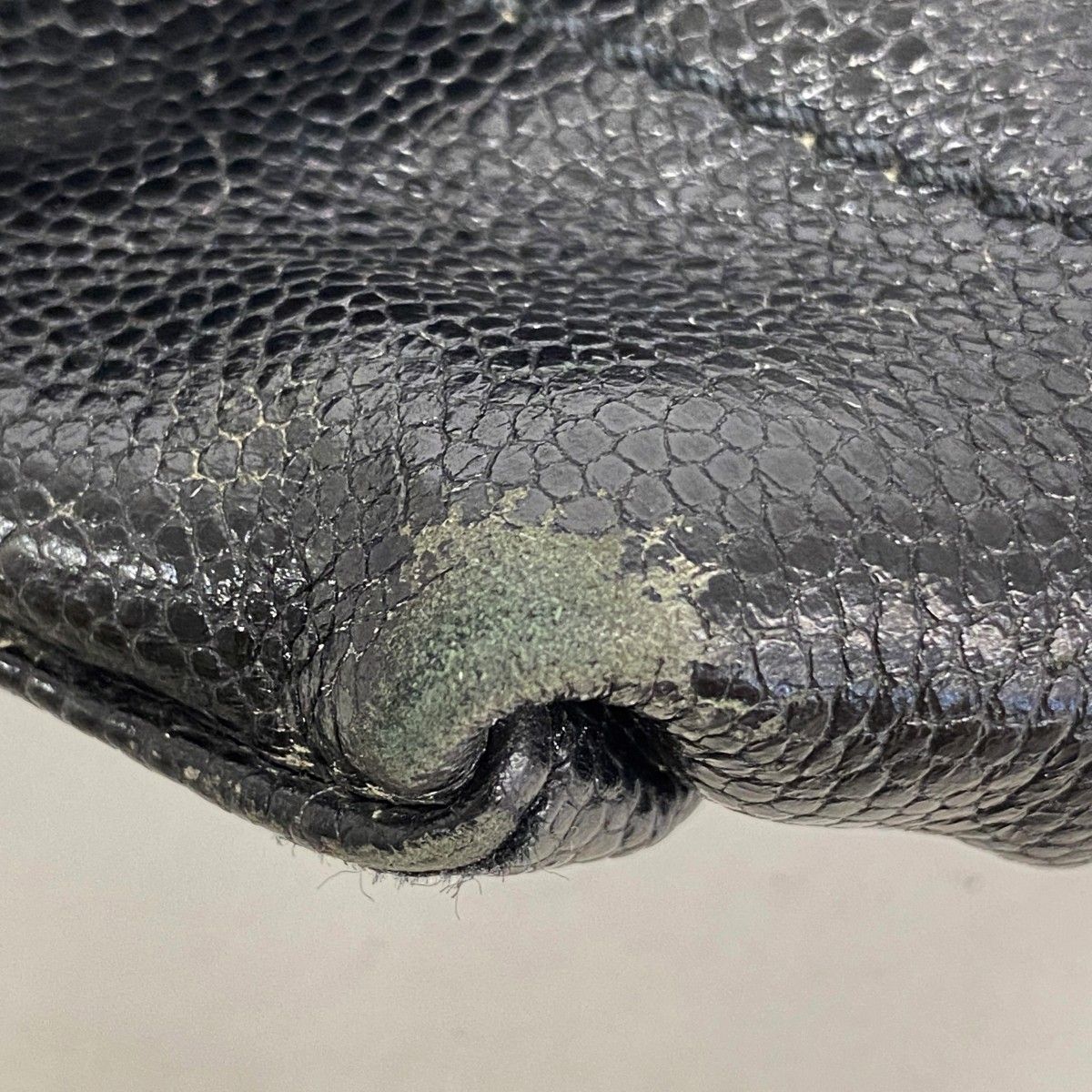 Chanel Handbag Caviar Leather Black Gold — view 6