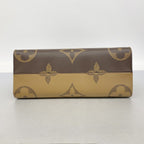 Louis Vuitton Tote Monogram Giant Reverse On The Go MM Brown 2-Way — view 3