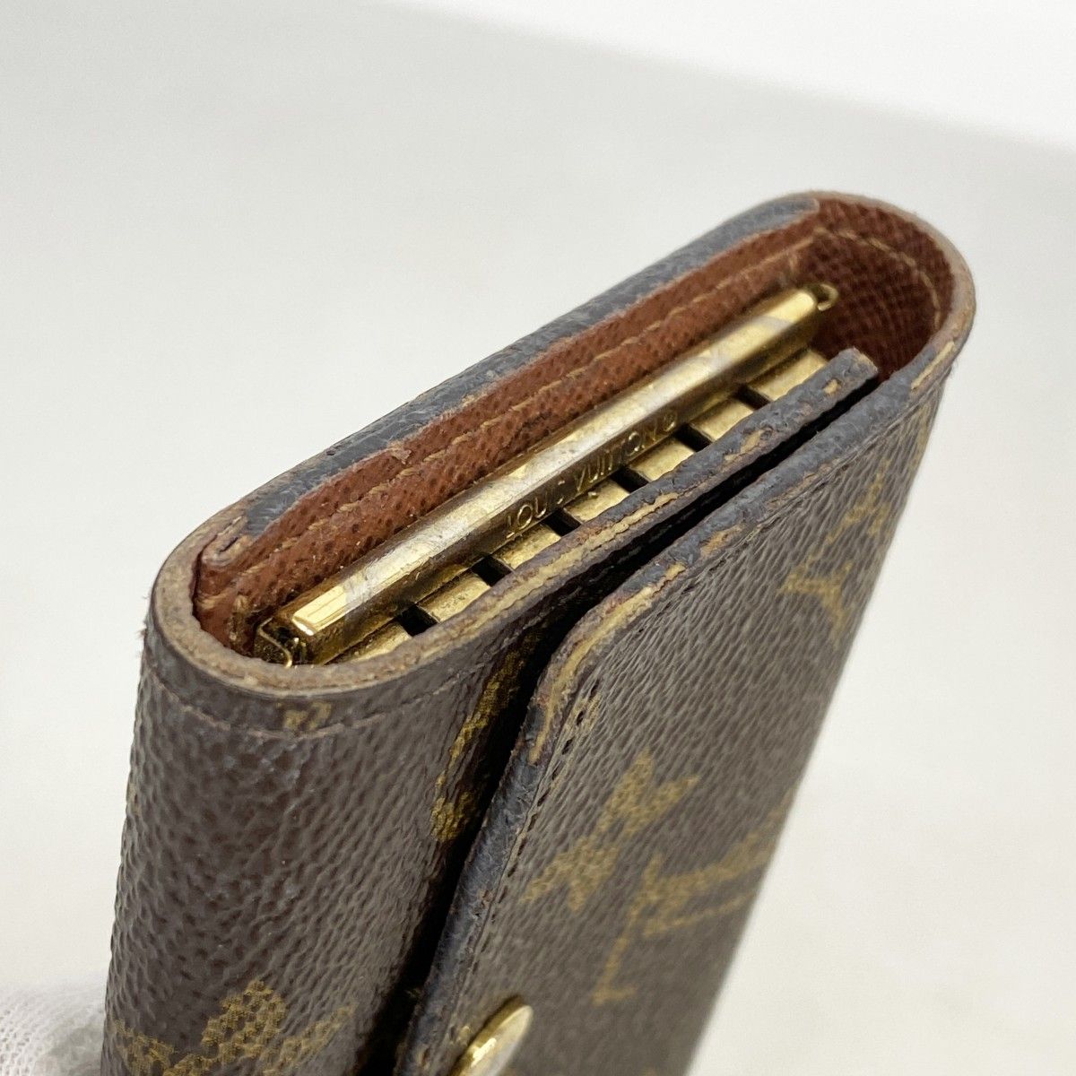 Louis Vuitton Key Case Monogram Multicles 6 Brown Key Holder — view 7