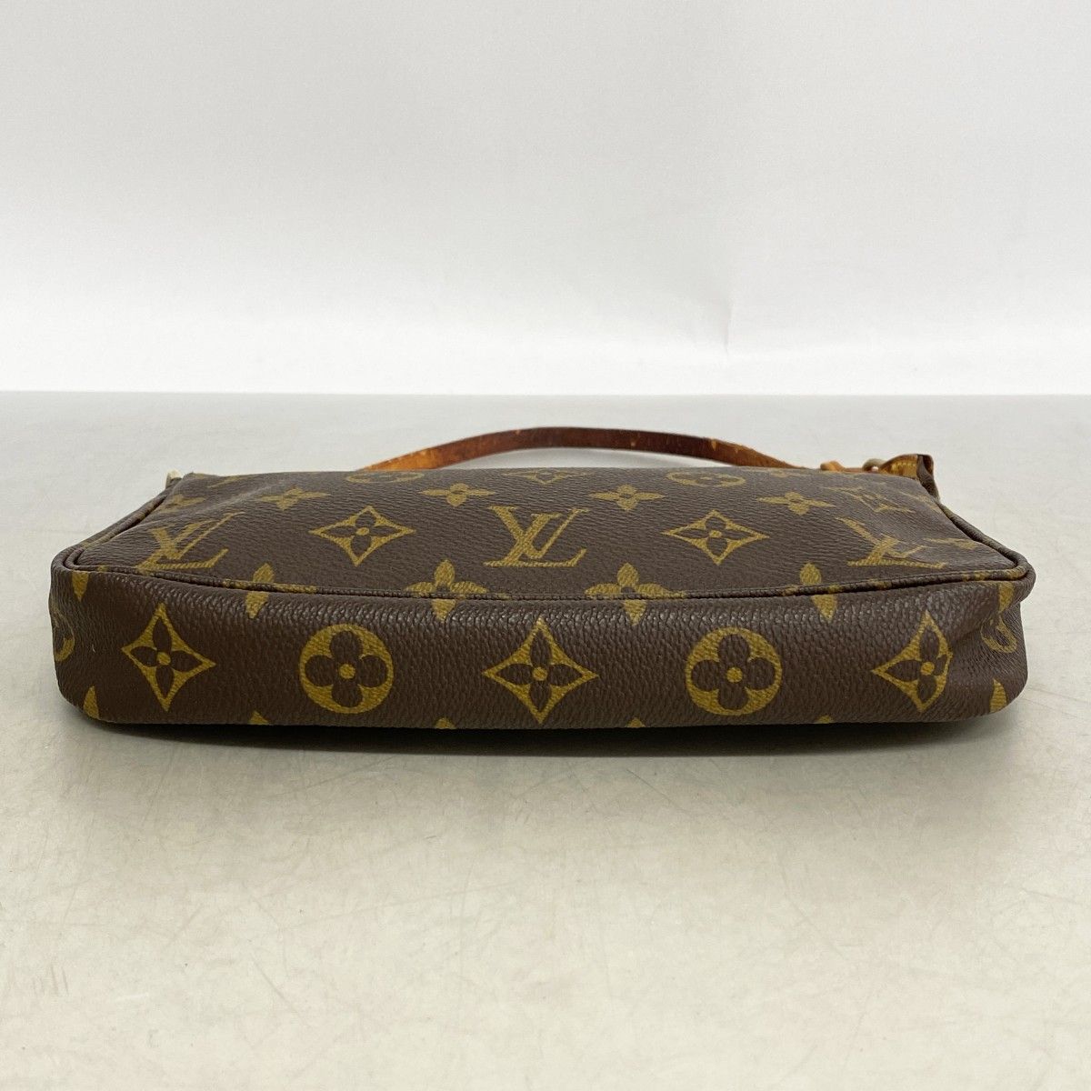 Louis Vuitton Pouch Monogram Pochette Brown — view 3
