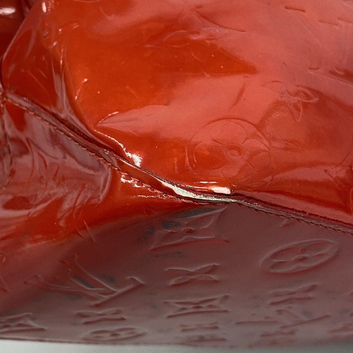 Louis Vuitton Tote Vernis Reed MM Rouge — view 7