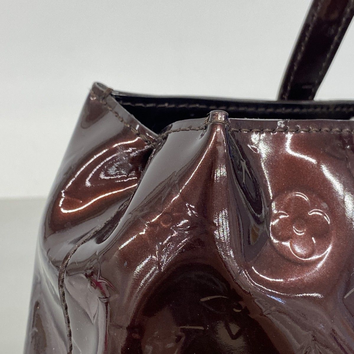 Louis Vuitton Handbag Vernis Wilshire PM Amaranto — view 7