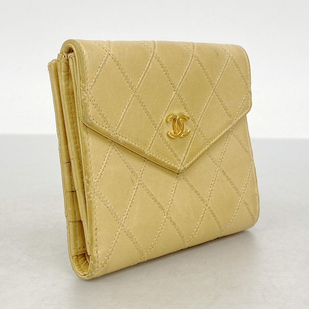 Chanel Wallet Bicolor Leather Beige Gold — view 2