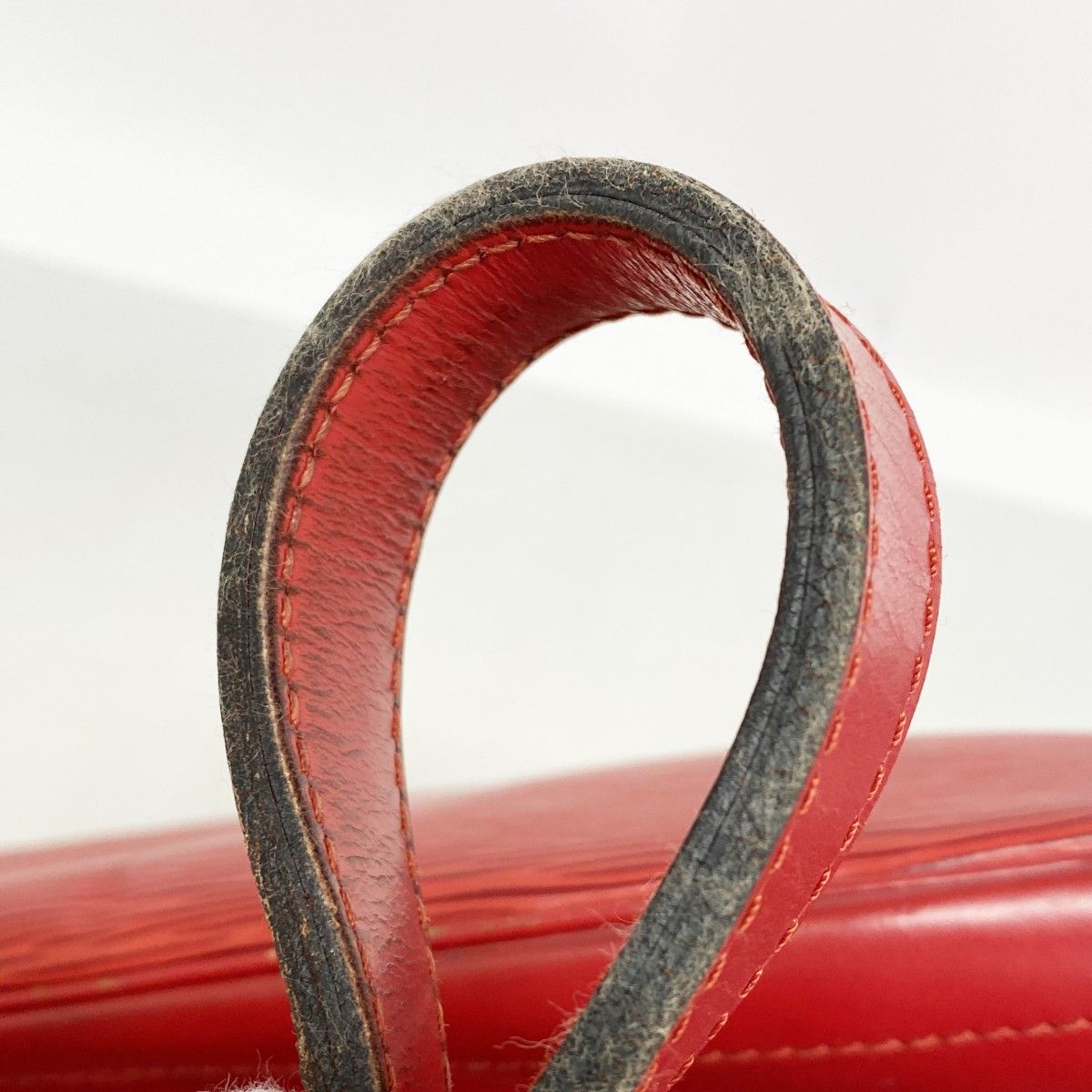 Louis Vuitton Shoulder Bag Epi Noe Castilian — view 8