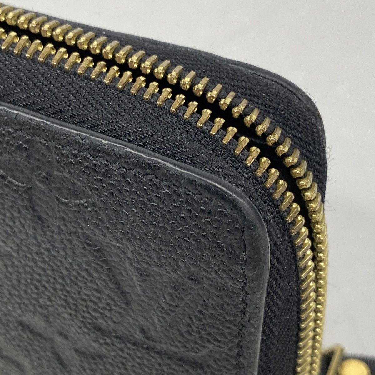 Louis Vuitton Wallet Monogram Empreinte Zippy Noir — view 5