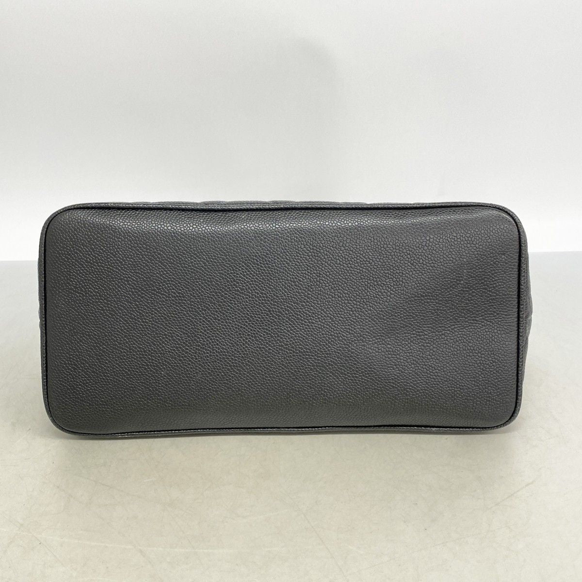 Chanel Tote Reissue Caviar Leather Black Silver — view 3