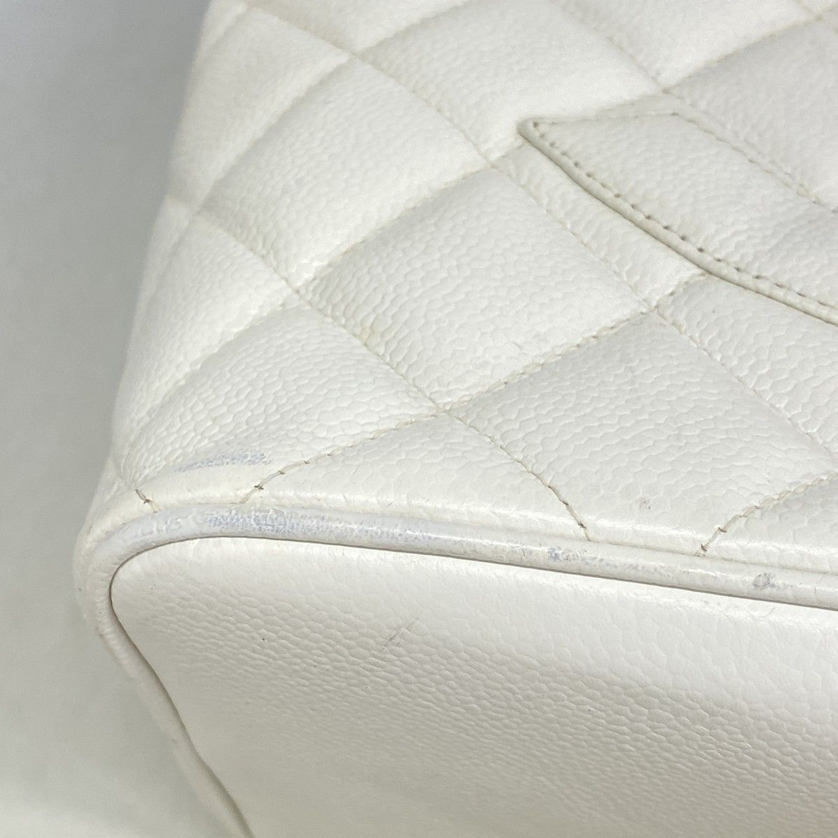 Chanel Tote Reissue Caviar Leather White Gold — view 6