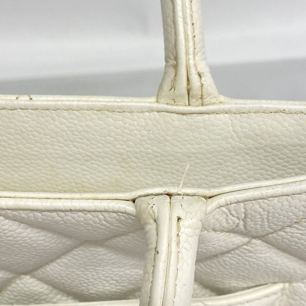 Chanel Tote Reissue Caviar Leather White Gold — view 8