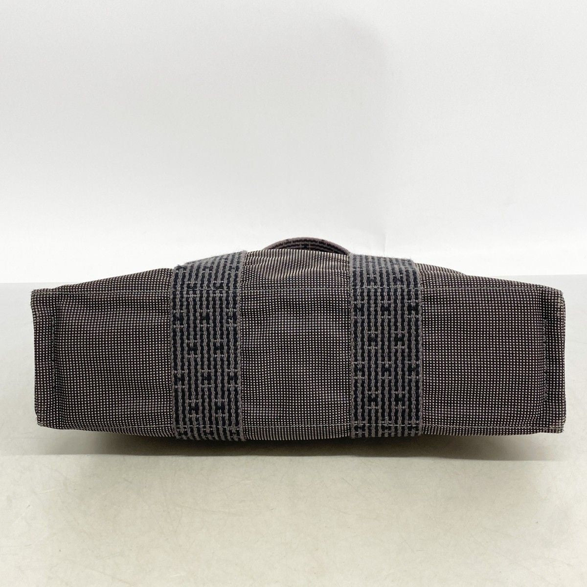 Hermes Tote Her Line PM Canvas Gray Silver — view 3
