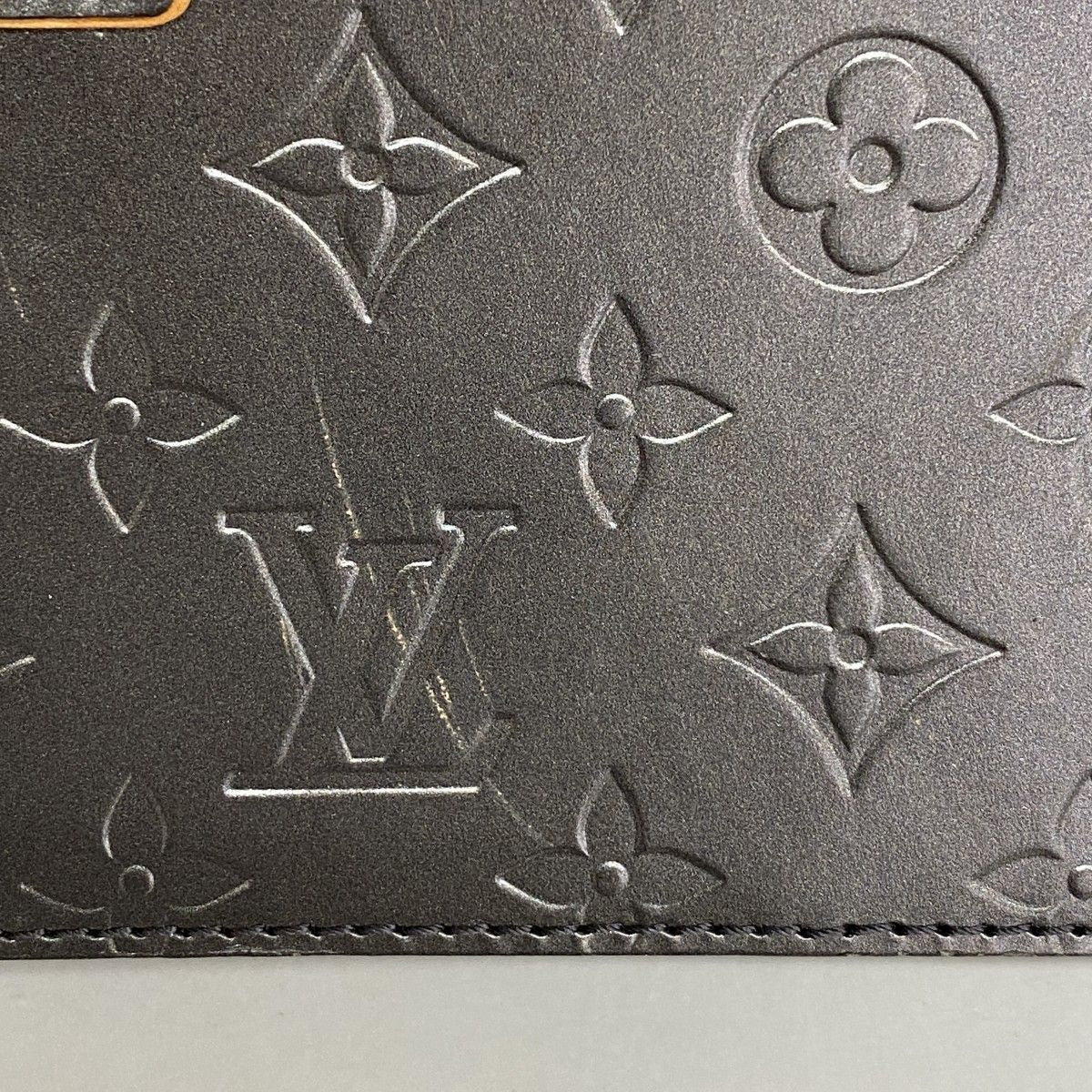 Louis Vuitton Handbag Monogram Matt Shelton Noir — view 8