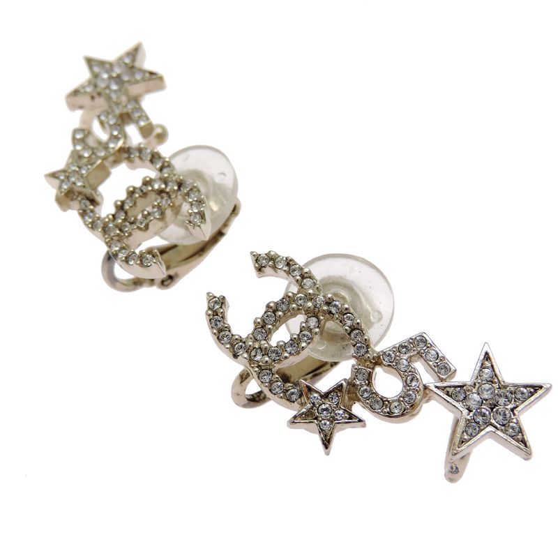 Chanel Earrings Beige — view 2