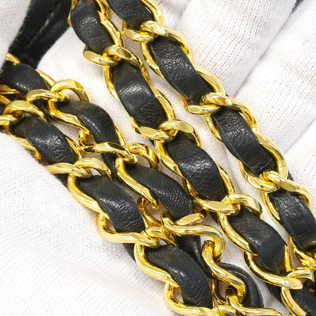 Chanel Shoulder Bag Quilted Lambskin Black Gold — view 9
