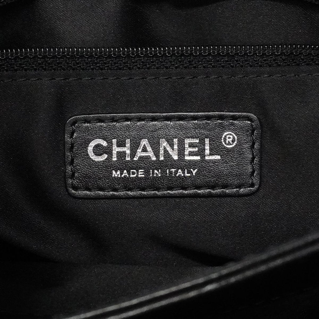 Chanel Shoulder Bag Quilted Lambskin Black Silver — view 5