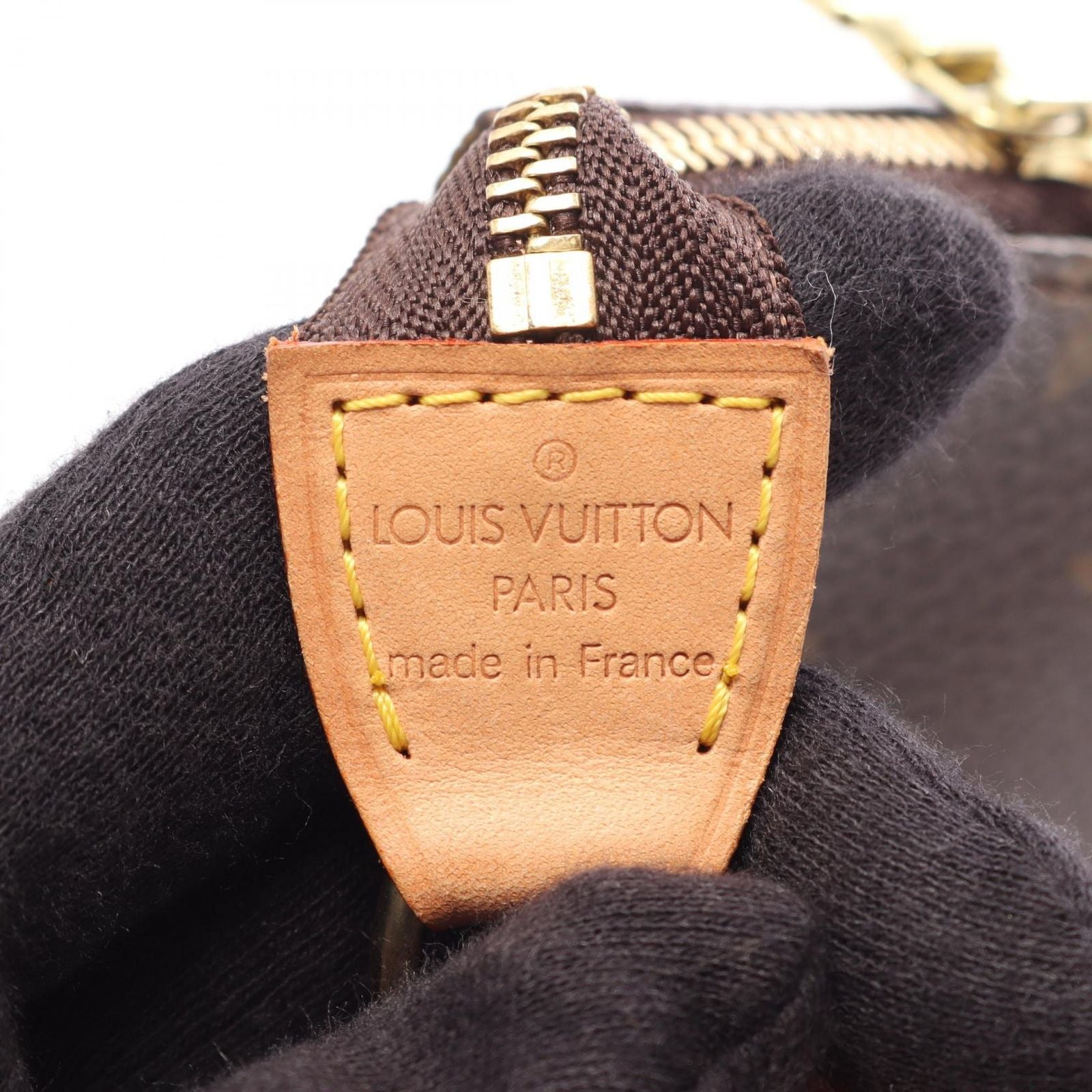 Louis Vuitton Handbag Pochette Monogram Canvas Leather — view 4