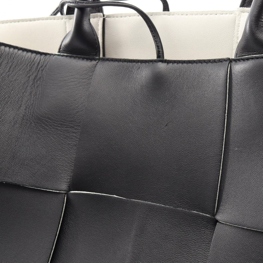 Bottega Veneta Tote Arco Maxi Intrecciato Black Leather Small — view 8