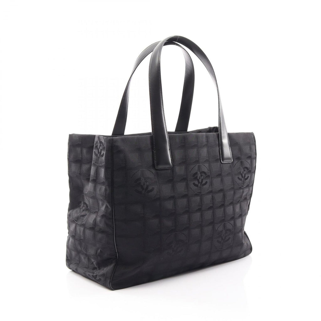 Chanel Tote New Travel Line MM Black Leather MM — view 2