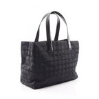 Chanel Tote New Travel Line MM Black Leather MM — view 2