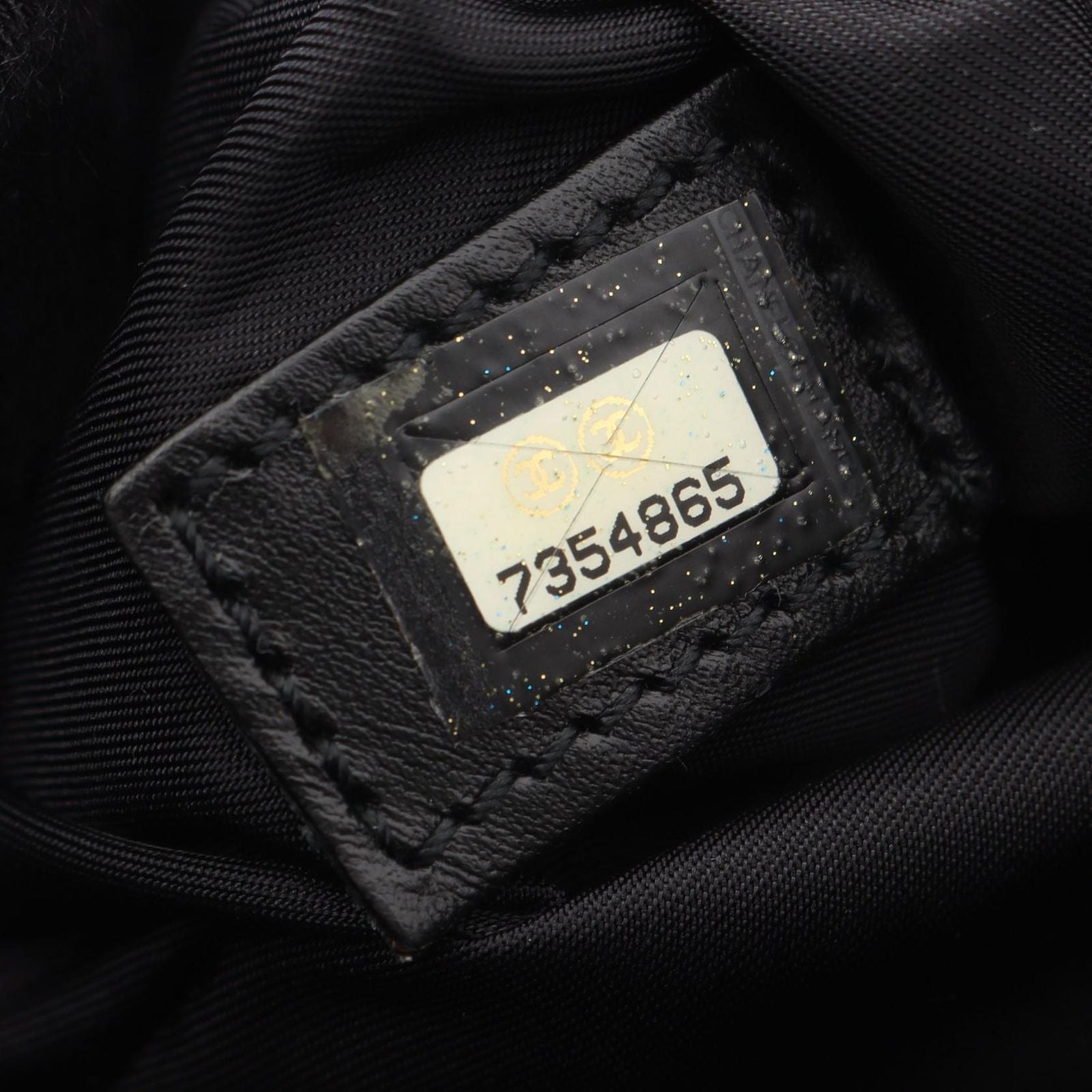 Chanel Handbag New Travel Line Black Leather — view 5